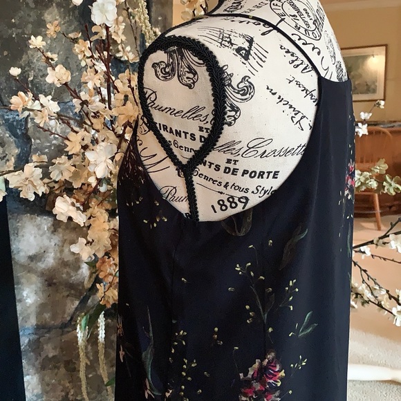 Navy Blue Dress With Floral Design NWOT - Picture 5 of 10